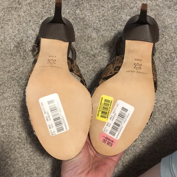 Snakeskin print multi-tone heels - Picture 4 of 4